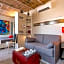 Urban District Apartments-Vintage Suites & Loft