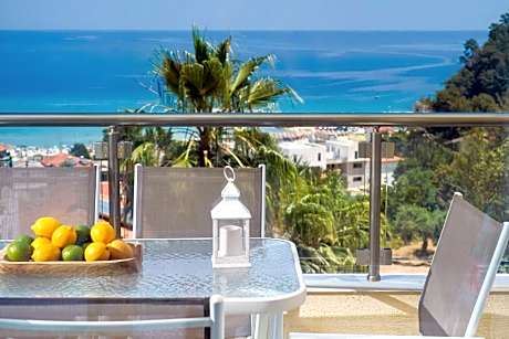 INROY SEA VIEW APARTMENTS