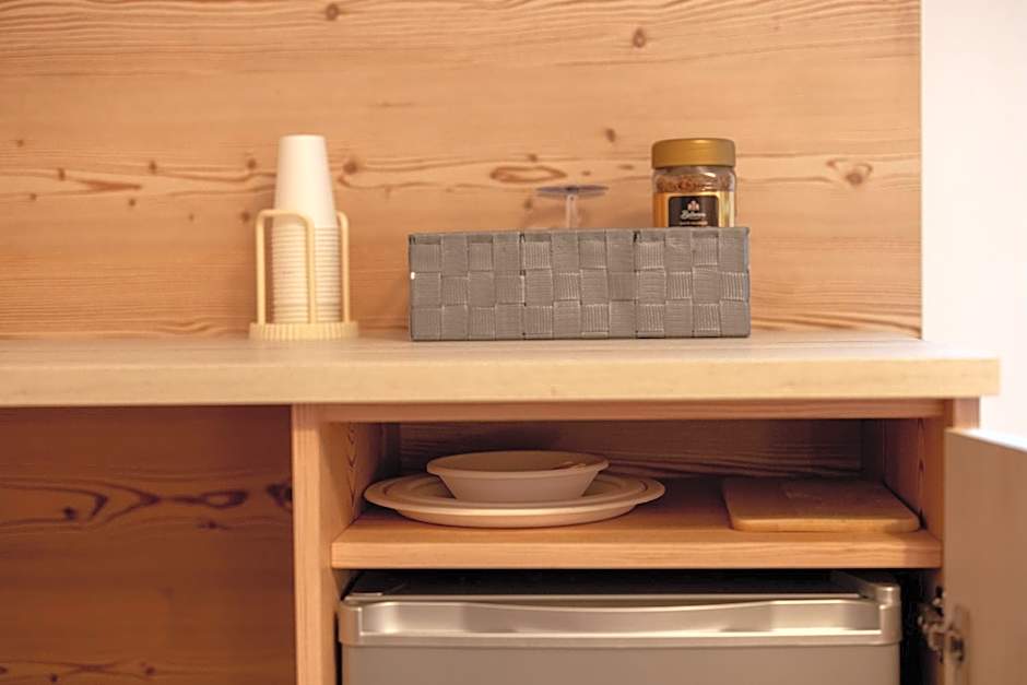 SAN PIETRO DOLOMITI Small Budget Hotel