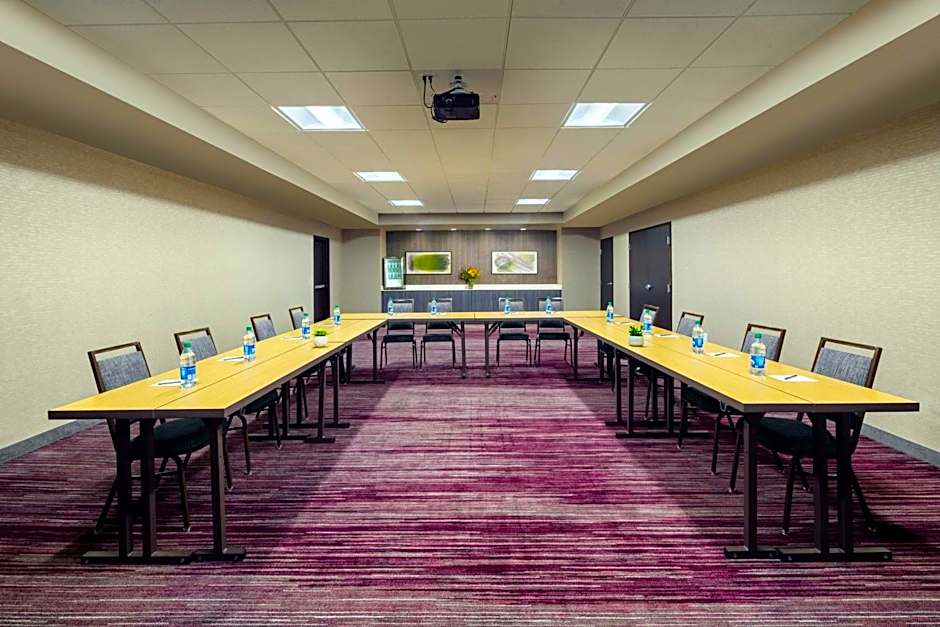 Courtyard by Marriott Dayton North