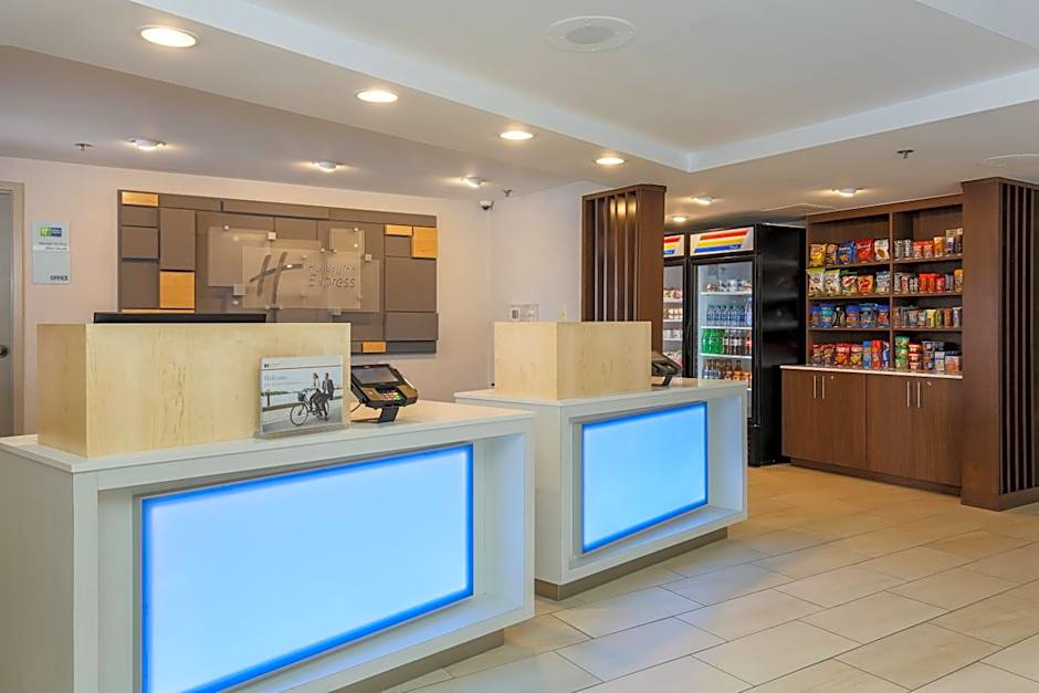 Holiday Inn Express Milwaukee - West Medical Center By IHG