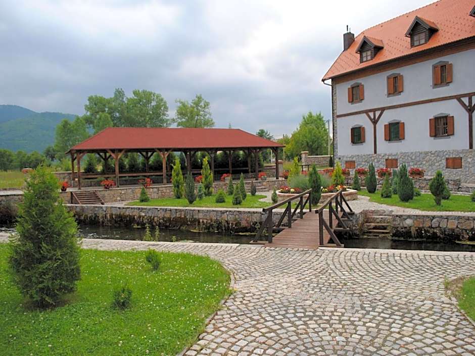 Hotel Gacka