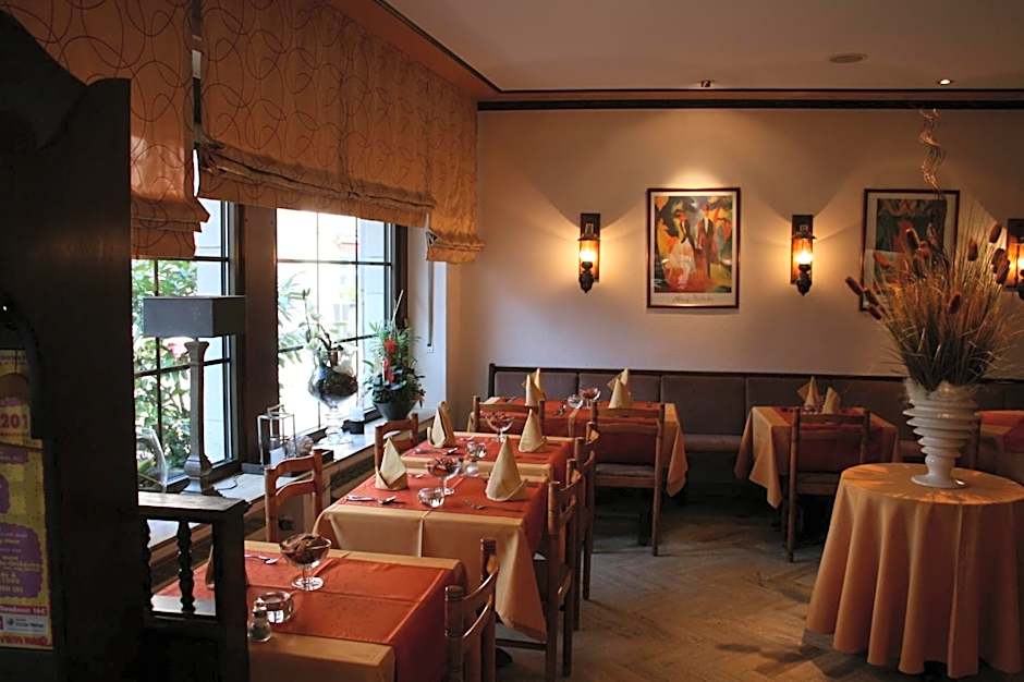 Le Pavillon – Echternach, MO