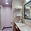 Hampton Inn & Suites Boston/Stoughton