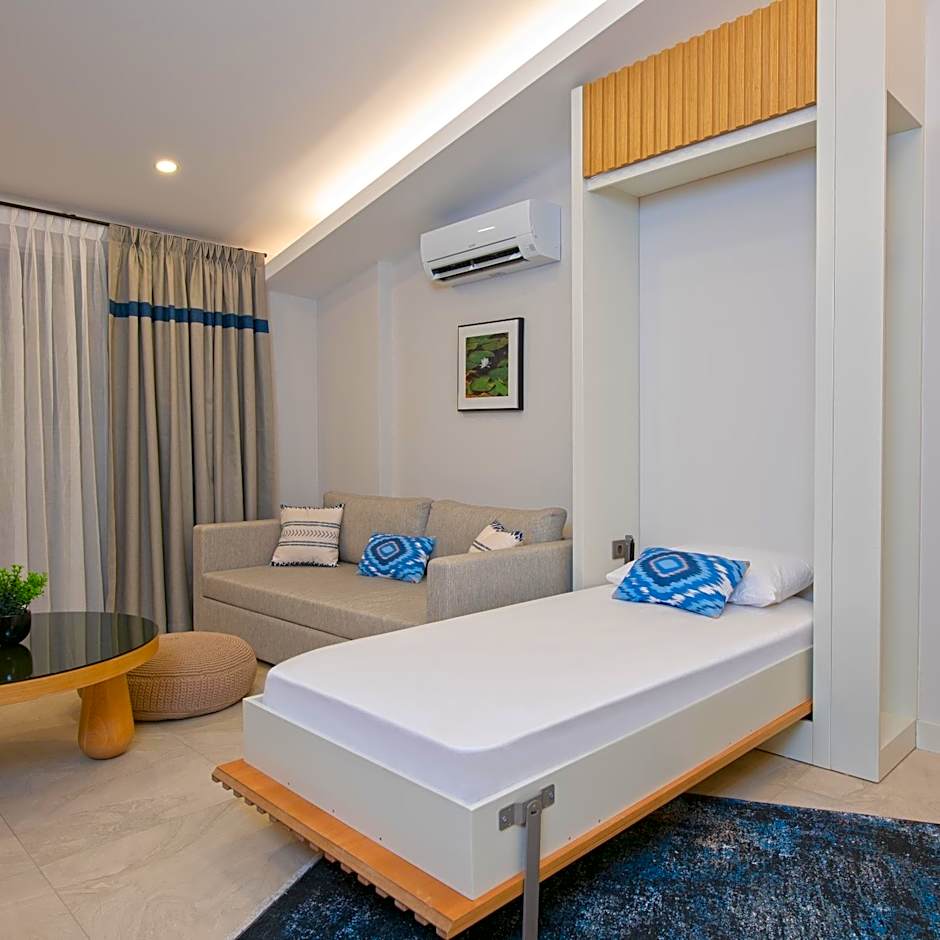 A Suite Side