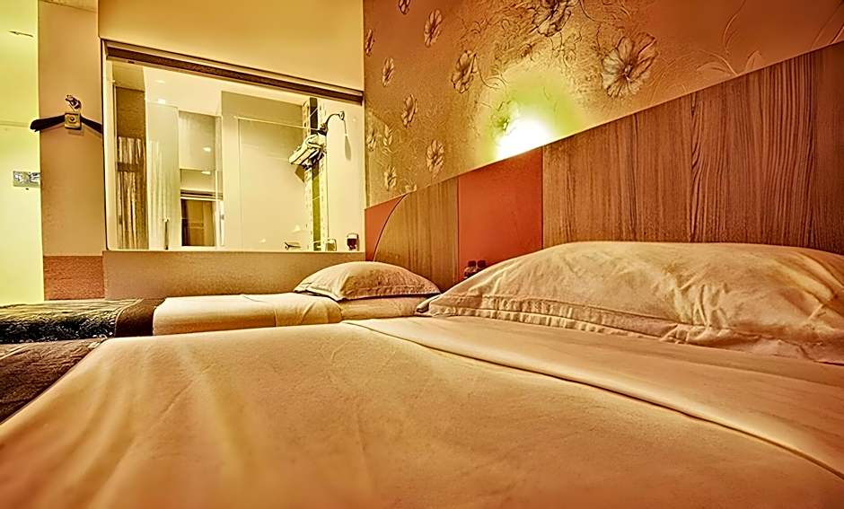 Dewarna Hotels Sutoyo