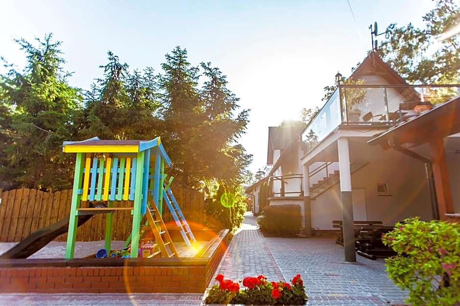 Angela Domki i Pokoje