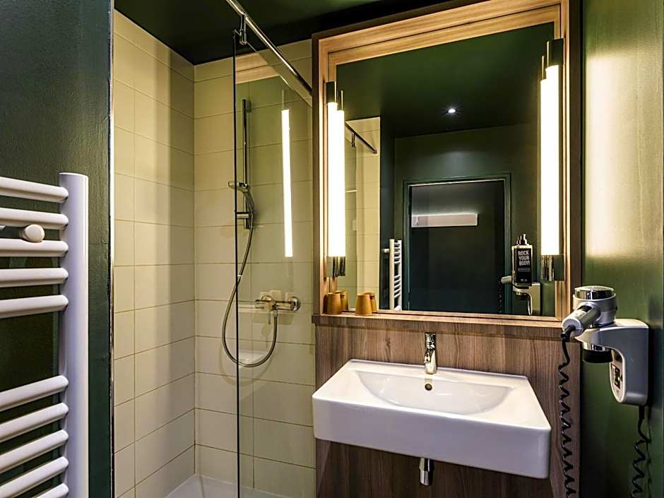 ibis Lyon Meyzieu