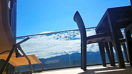 Apartment with Balcony and Panoramic View
