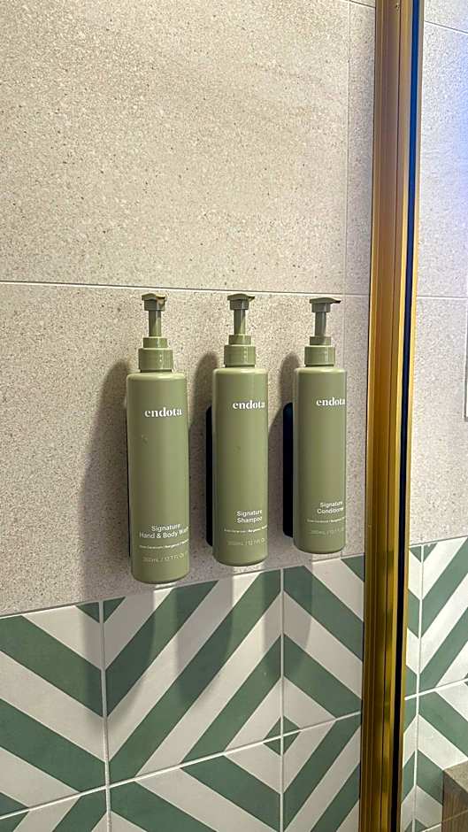 Charles Sturt Suites & Apartments