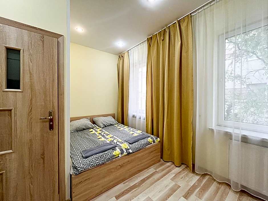 Fry House Hostel - 15min to Dworzec Zachodni, 5min to Klub Progresja