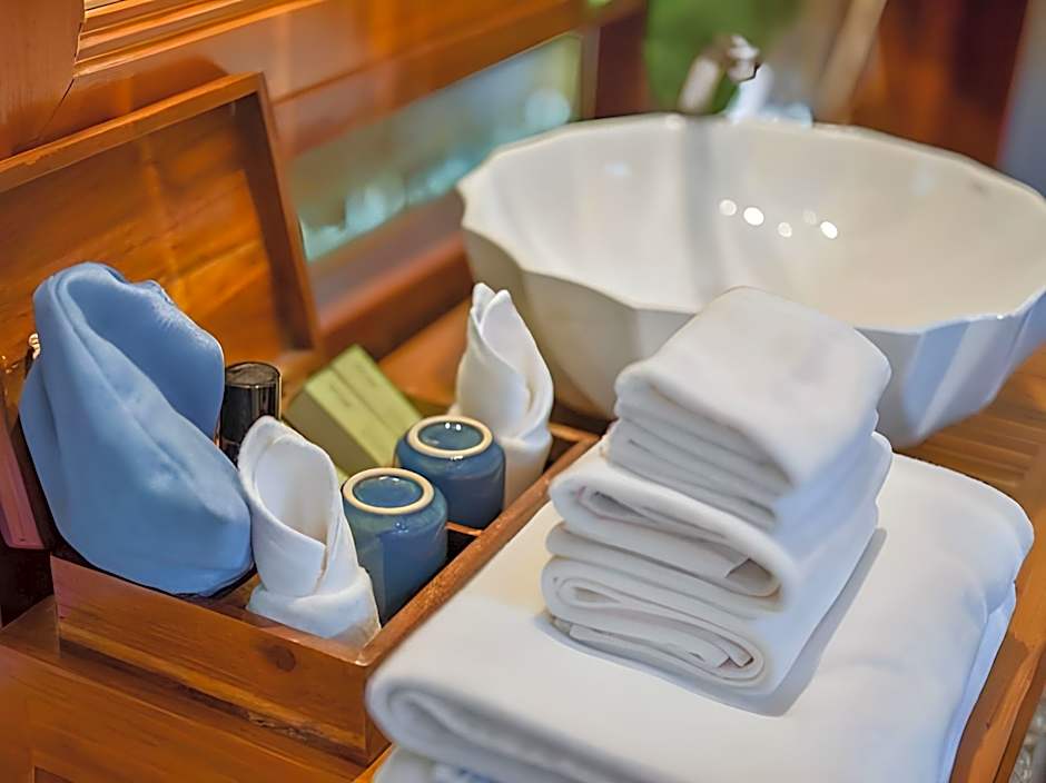 The Float House River Kwai Resort