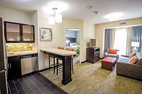 2 Double 1 Bedroom Suite Mobility Access Roll in Shwr