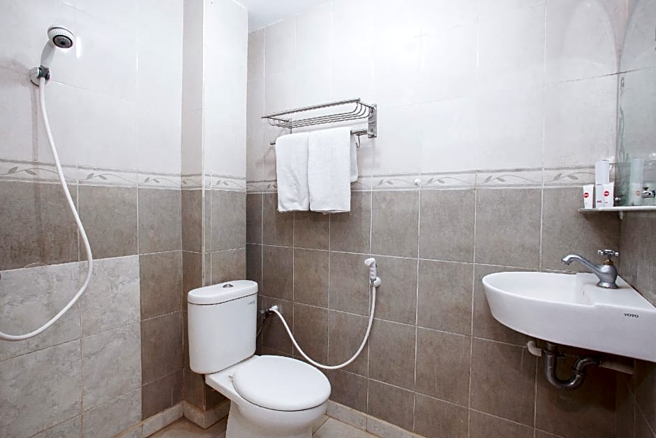 OYO 164 ang's residence