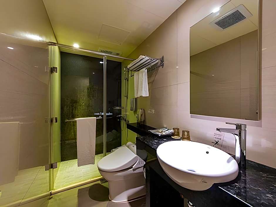 Beauty Hotels Taipei - Hotel Bnight