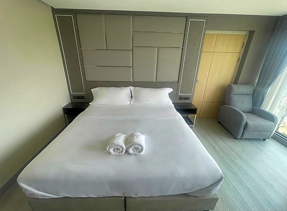 The 9 Residence Hotel