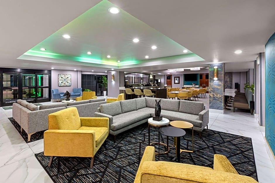 La Quinta Inn & Suites by Wyndham Olathe