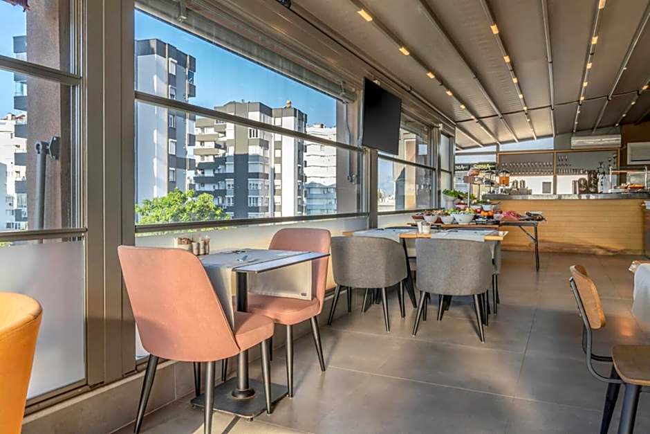 Laren Sea Side Hotel Spa