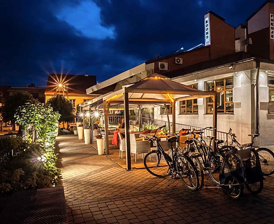 Pod Wzgórzem Bed & Breakfast