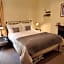 Anton Guest House Bed and Breakfast