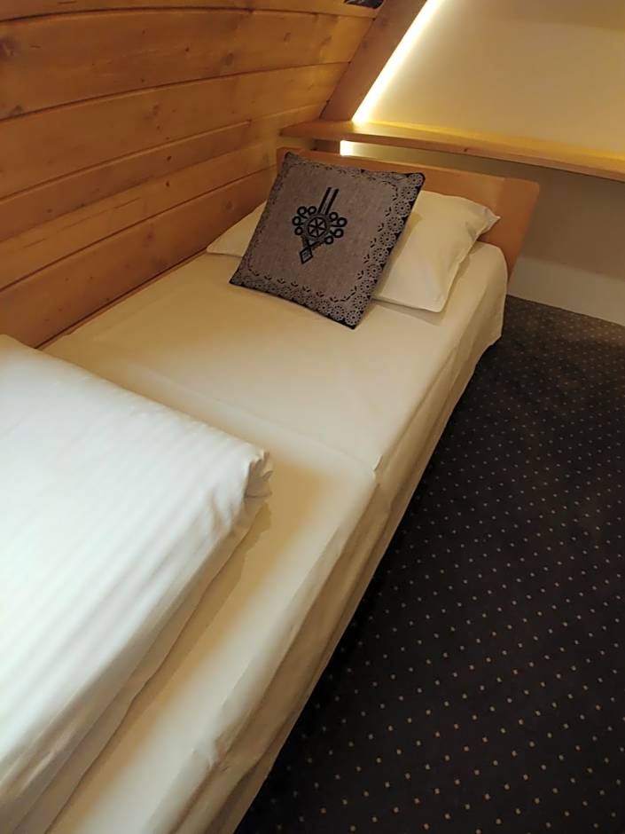 U Hani w pobliżu Gorący Potok i Termy