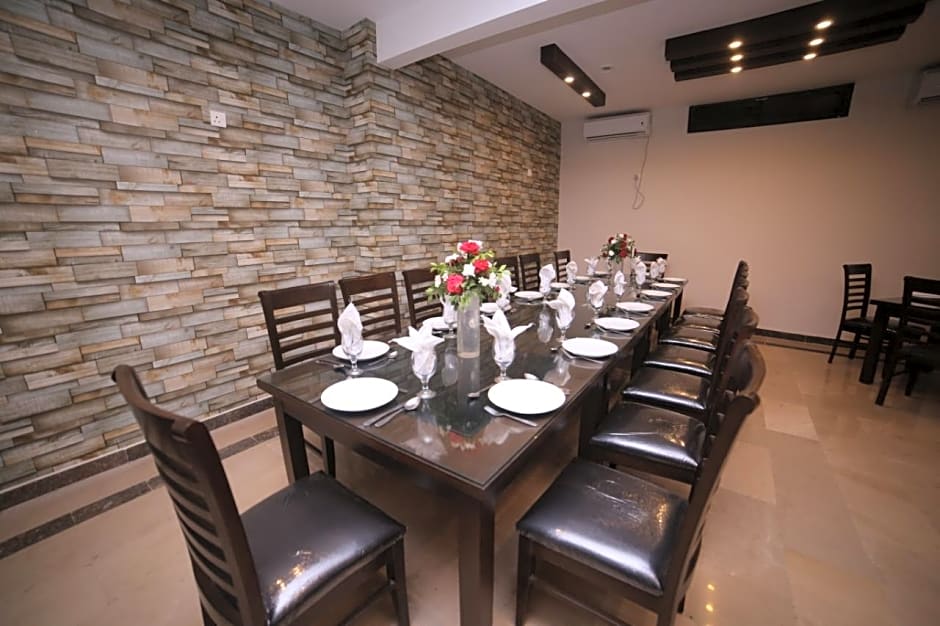 Zifan Hotel & Suites