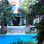Alacati Zeytin Konak Hotel