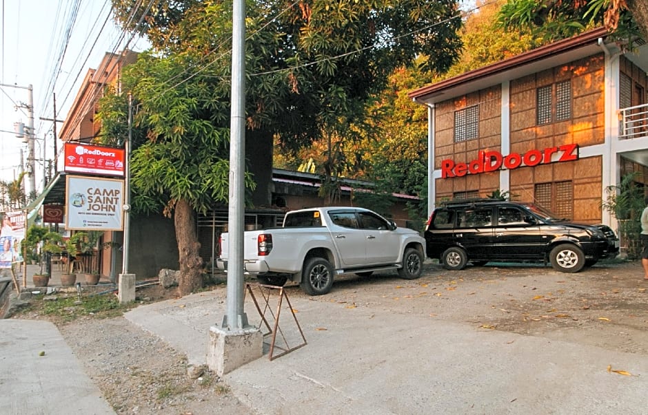 RedDoorz @ Camp Saint John Hotel La Union