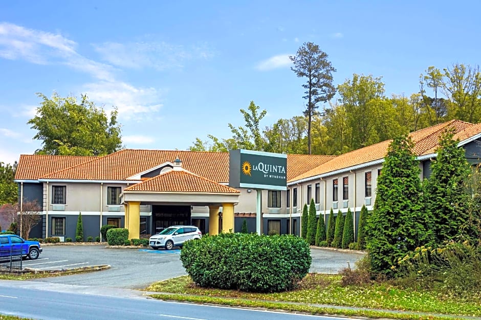 La Quinta Inn & Suites by Wyndham Radford