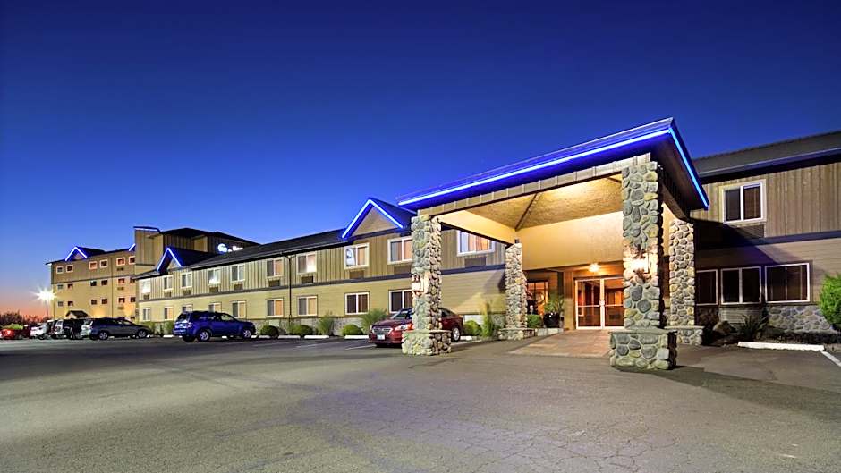 Lloyd Hotel Astoria Bayfront, an Ascend Collection Hotel