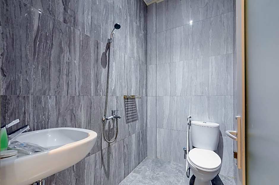 Urbanview Hotel Brodam's Pematang Siantar by RedDoorz