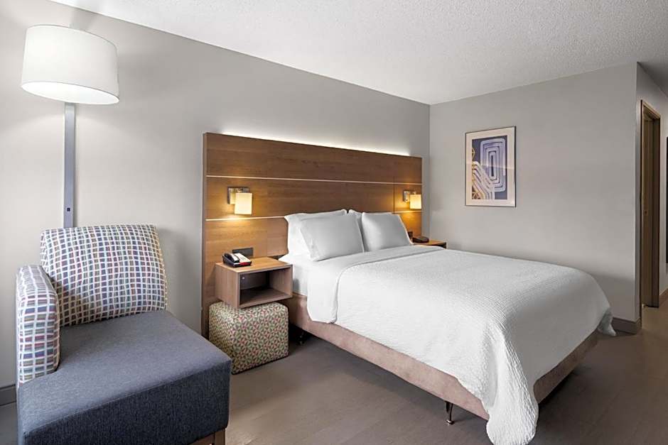 Holiday Inn Express Sheboygan-Kohler / I-43 By IHG