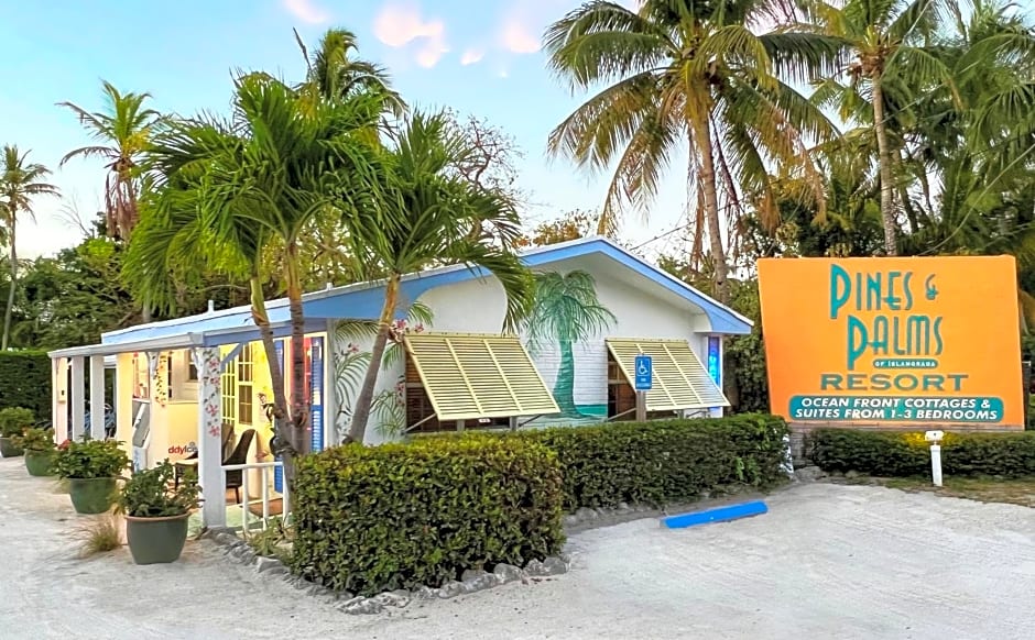 Pines & Palms Resort