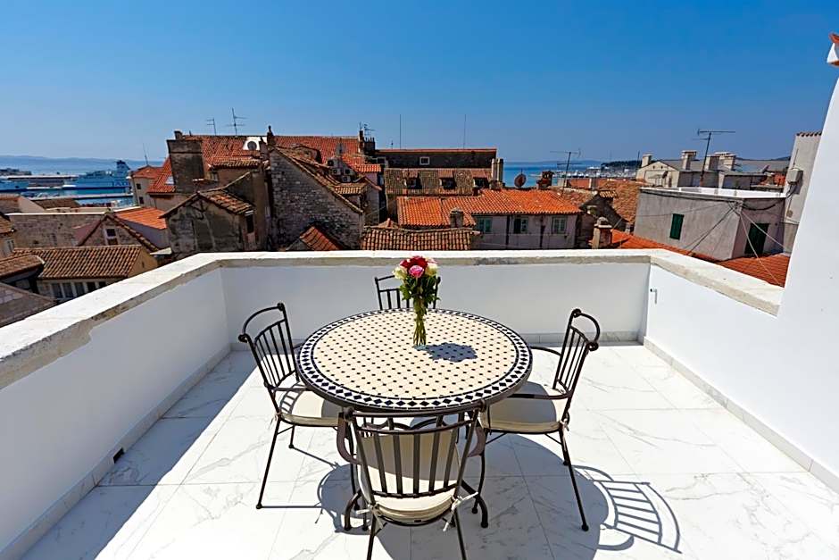 Jupiter Luxury Hotel