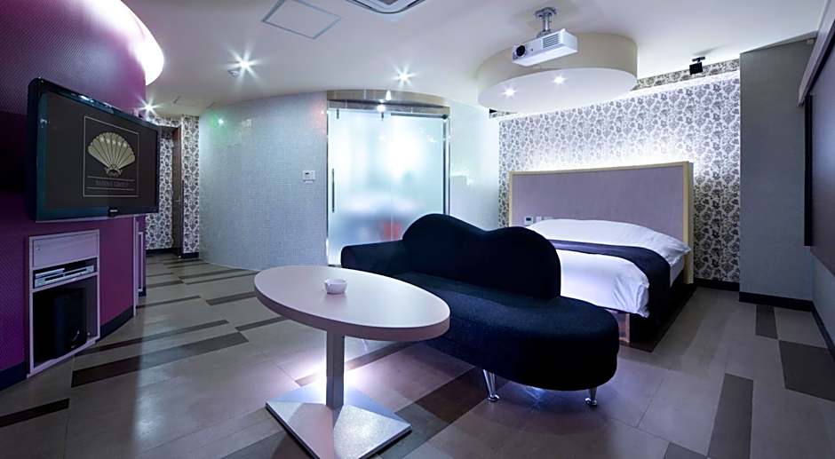 Hotel Glow Yokkaichi (Adult Only)