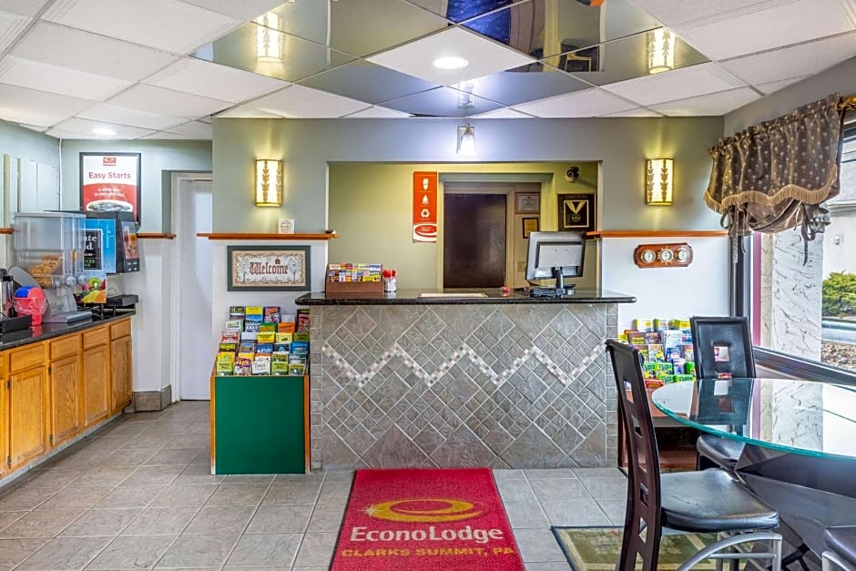 Econo Lodge Summit - Scranton