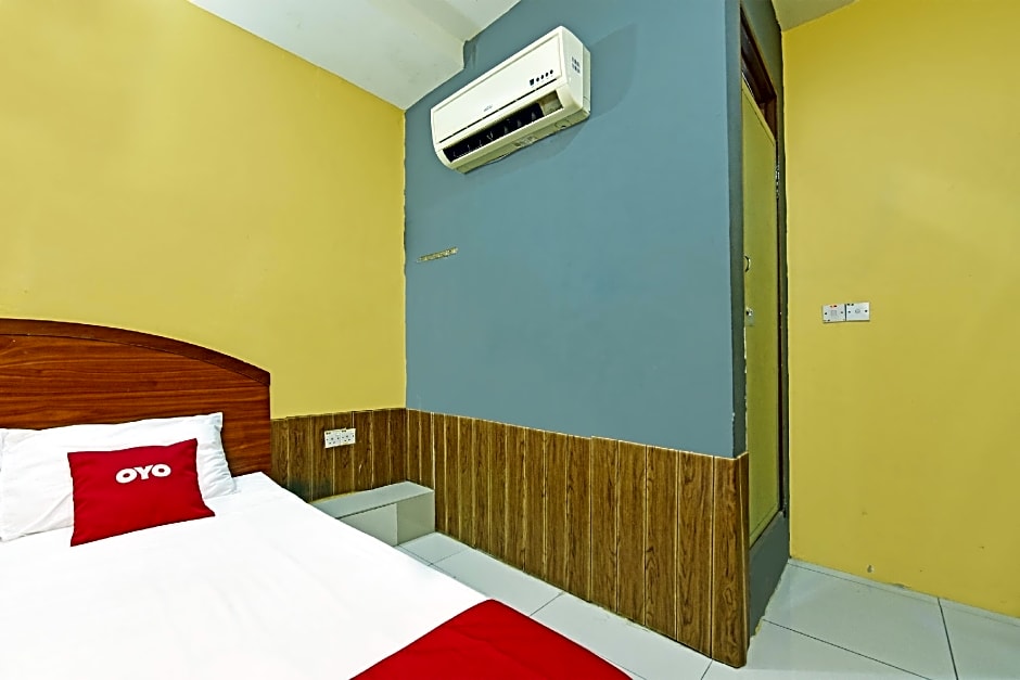 OYO 89656 Melati Hotel Nilai