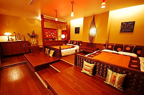 Quadruple Room with Private External Bathroom