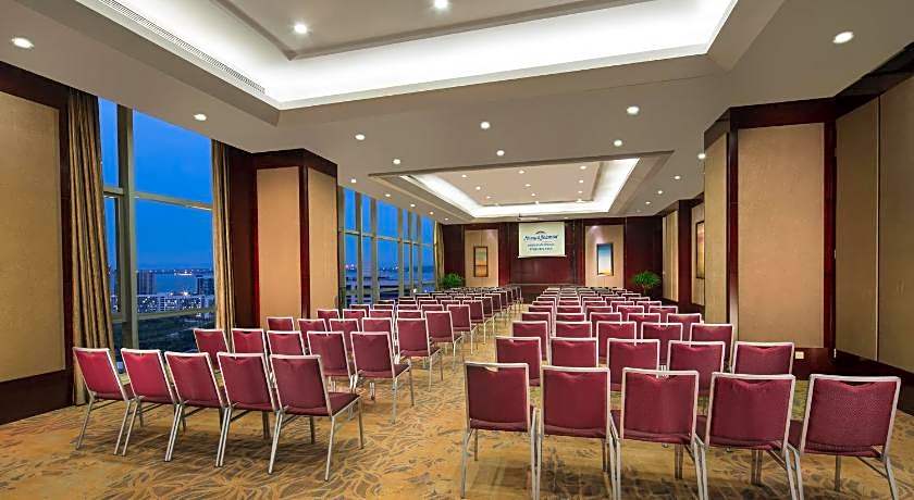 Howard Johnson Kangda Plaza Qingdao Hotel