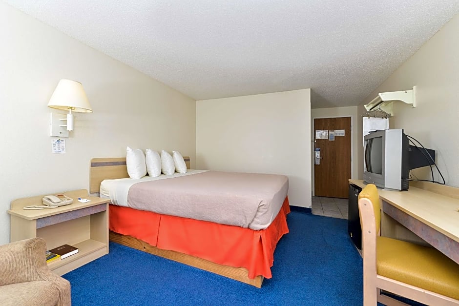 Americas Best Value Inn Jefferson City