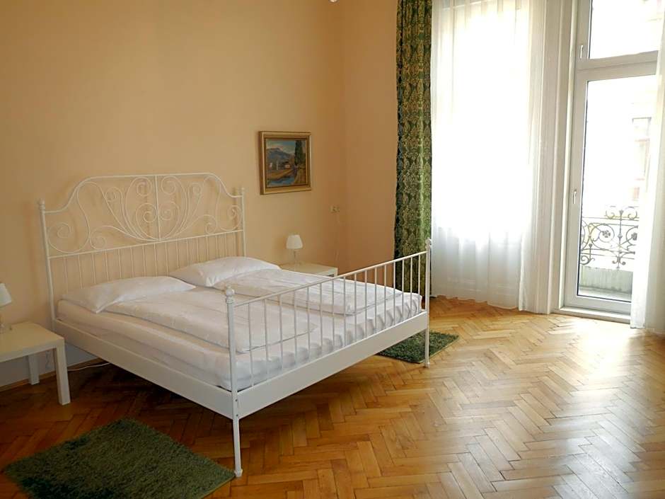 Pension Pharmador