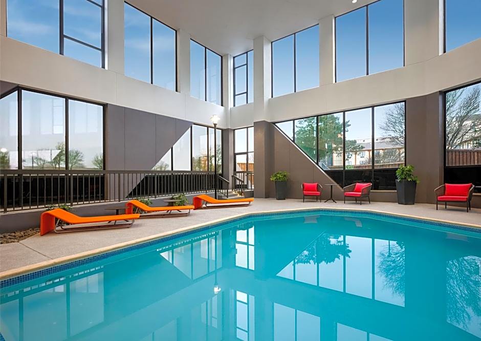 Crowne Plaza Dallas Market Ctr - Love Field By IHG