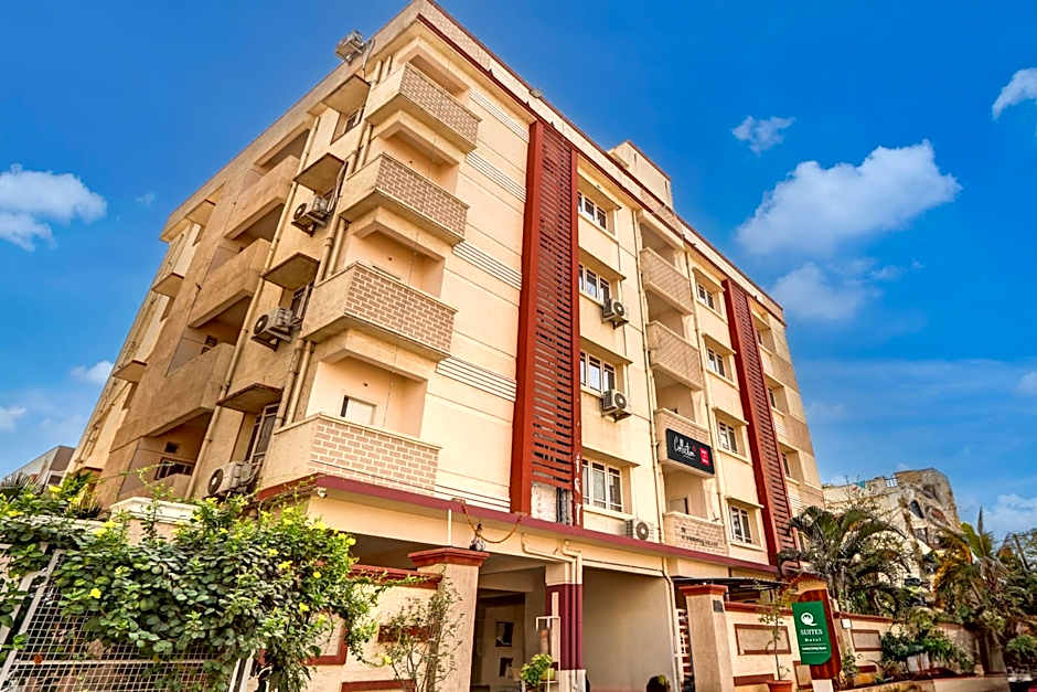 Collection O Q Suites Madhapur – Hyderabad, 
