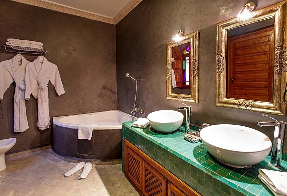 Riad Andalib