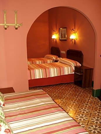 Family Room (4 Adults)