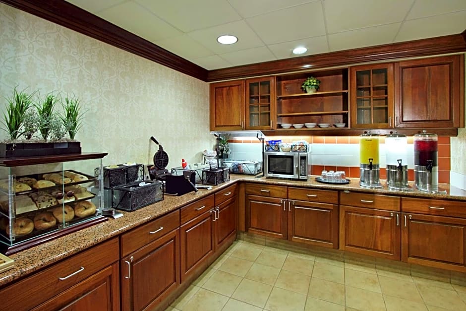 Homewood Suites By Hilton Chesapeake-Greenbrier, Va