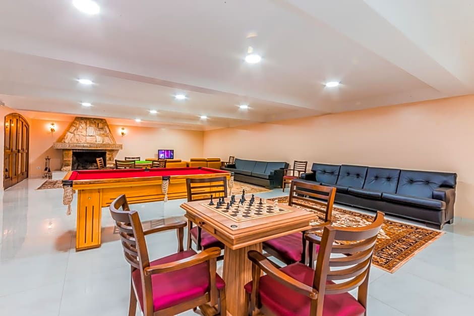 Hotel Euro Suite Campos do Jordao By Nacional Inn - A 800 metros da Vila Capivari