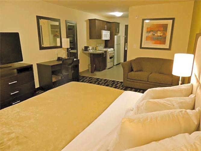 Western Star Inn and Suites Carlyle