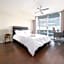 Sub-Penthouse Apartment with Jacuzzi Pool & Sauna