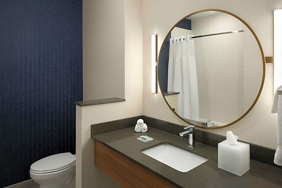 Fairfield by Marriott Inn & Suites Traverse City